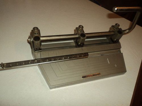 HUNT Boston Heavy Duty VINTAGE Paper Punch Made in USA!