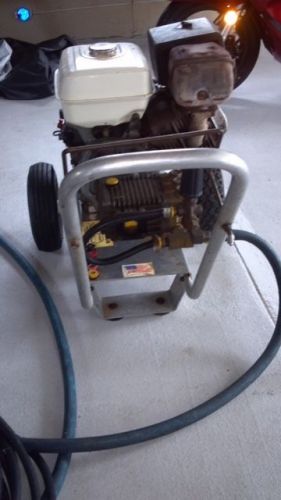 Portable coldwater honda driven pressure washer for sale