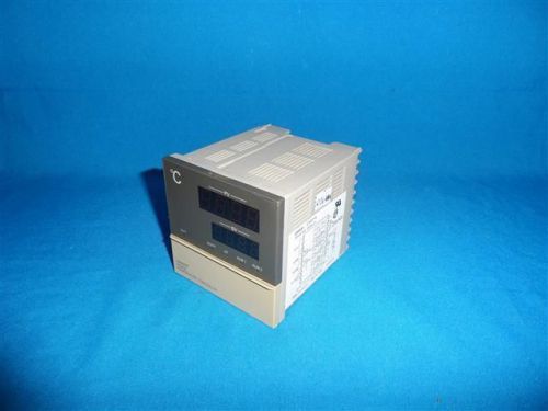 Omron E5AX-A E5AXA Temperature Controller