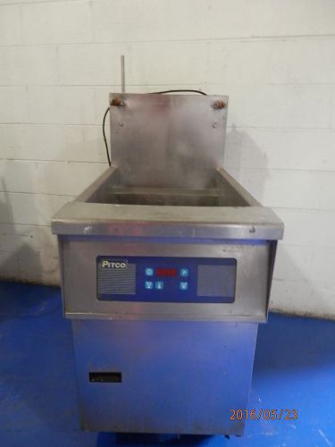 PITCO FRIALATER LARGE 65 LB.PROPANE / GAS DEEP FRYER