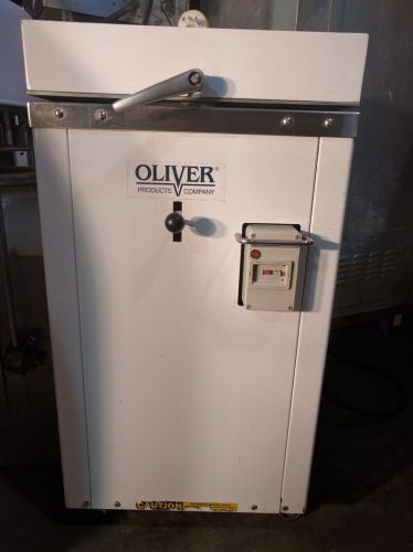 Oliver 619-20a hydraulic autolatch dough divider, great condition for sale