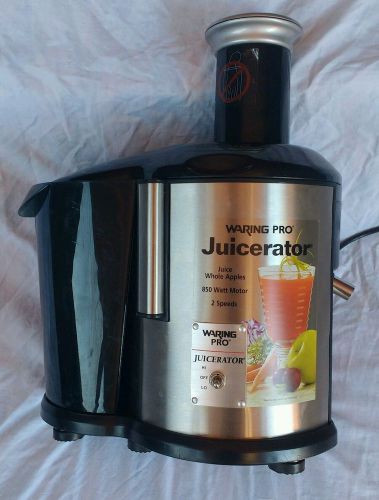 Waring Pro Juicerator Professional Juice Extractor model WE900SA