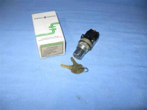 General electric oiltight selector switch (cr104j121) new in box for sale
