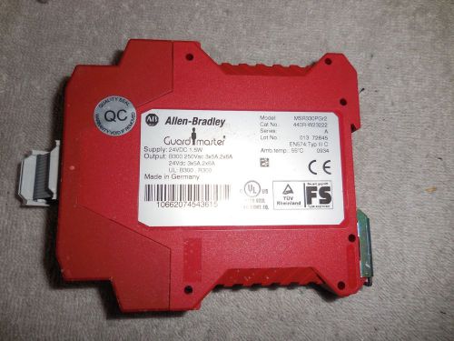 ALLEN BRADLEY MSR330PGr2 GuardMaster Safety Relay