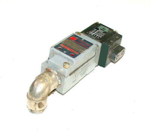 CUTLER-HAMMER SOLID STATE SWITCH 120 VAC MODEL E51SCL
