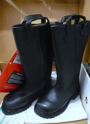 BRAND NEW IN BOX WARRINGTON PRO 3009 FIREFIGHTING BOOTS W/TAGS SIZE 5 D !!