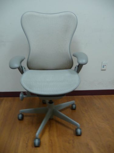 Herman miller &#034;mirra&#034;office chair *loaded*alpine mesh seat &amp; thermal back #10615 for sale