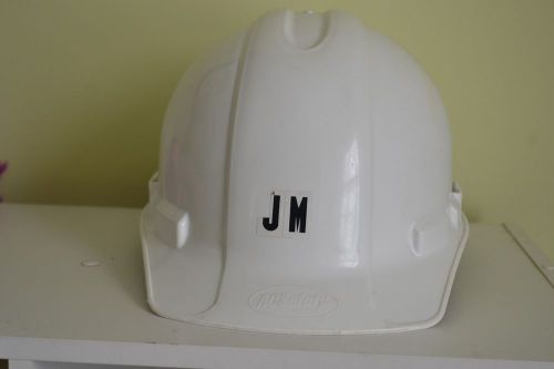 AO Safety Construction Helmet Hard Hat Protective Gear XLR8 White