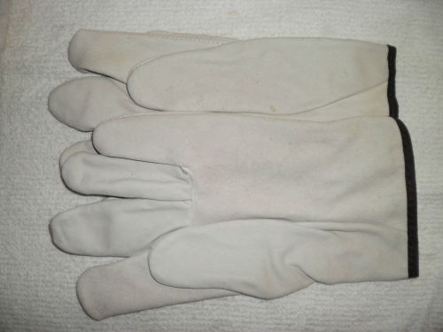 2 PAIR OF LEATHER GLOVES
