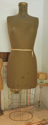 Wondeful rare vintage 1947 j.r. bauman dress form mannequin with cage for sale