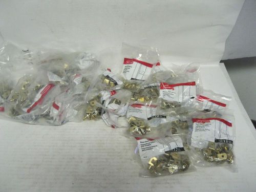Lot of 33 (12 per bag) Rubbermaid Brass Shelf Support Clips Model No 4C26