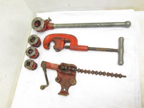 Ridgid 00-r ratcheting pipe threader w/die heads cutter no. 202 vise bc-210 for sale