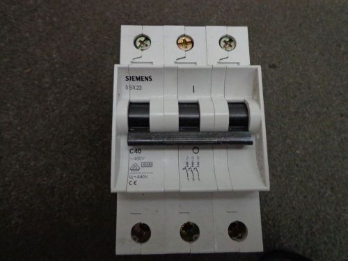 Siemens 5SX23 C40 Circuit Breaker 3 Pole 440V LOT OF 3