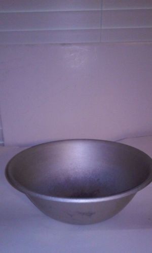 Vintage Commercial Metal Wearever Mixing Bowl