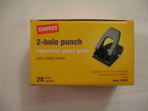 NEW STAPLES 2 HOLE PUNCH NON-SKID 28 SHEET ADJUSTABLE PAPER GUIDE