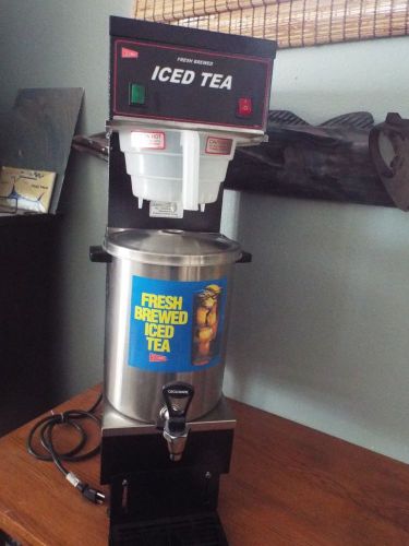 Grindmaster Cecilware TB3 Iced Tea Brewer looks new no stains no dents