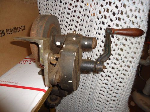 HAND GRINDER,TAILGATE/BENCH MOUNT,HAND POWERED,