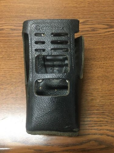 Used motorola black leather swivel carrying case hln9955a for sale