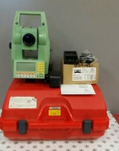 Leica TCR1105 Total Station Dual Screen  Battery &amp; Charger for Parts