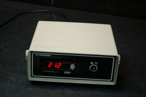 Omega Engineering DP460 Monogram Digital Thermometer