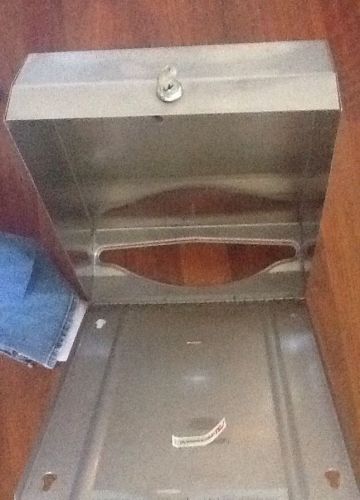 STAINLESS STEEL PAPER TOWEL DISPENSER COMMERCIAL INDUSTRIAL LOCK AND KEY