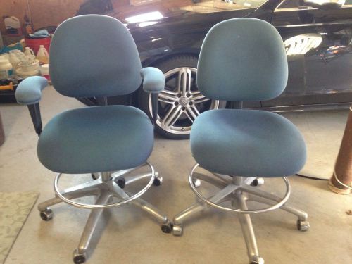 Set Of 2 Commercial Rolling Office Desk Chairs