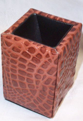 Leather Croc Embossed Desk Pencil Pen Cup New