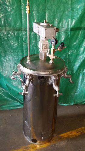 Devilbiss qms-515  ss pressure tank with qsr-502 reciprocating mixer. for sale