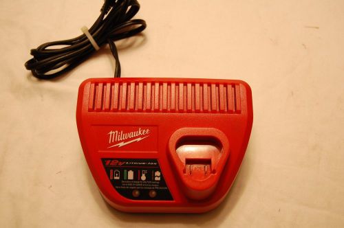Milwaukee 48-59-2401 12V Lithium-Ion Charger
