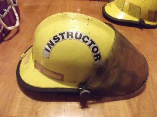 Cairns &amp; bros 660 phoenix fire helmet, yellow, with face shield for sale
