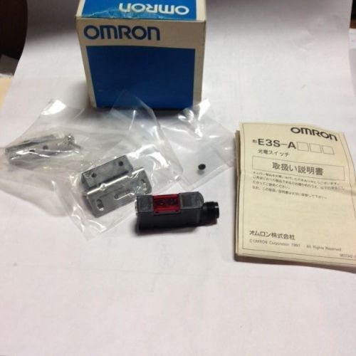 NEW Omron Photoelectric Switch E3S-AR66