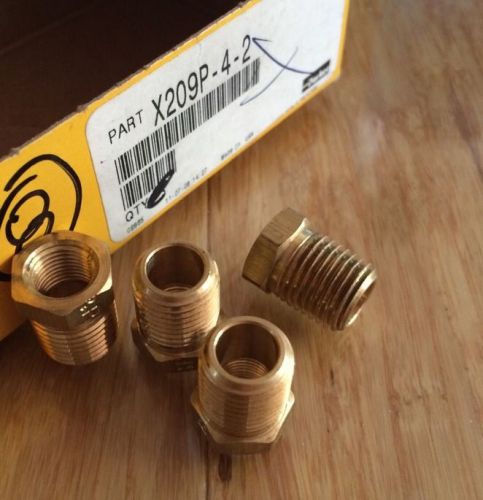 NEW (4) Parker X209P-4-2 Brass Hex Pipe Bushings 1/8&#034; Female to 1/4&#034; Male NPT