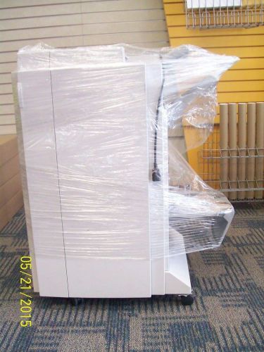 Xerox Advanced Finisher for Docucolor 240 250 260 242 252