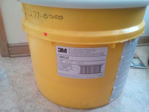 3m 31 gallon spill sorbent response kit gas fuel hazard clean c-skf-l31 fuel for sale