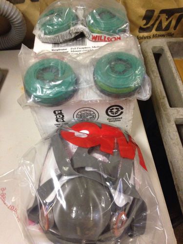 3m full face respirator New Only Used Once To Fit Test Medium W/ 4 Nh3 Cartriges