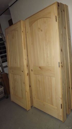 New 32&#034; x 80&#034; builder&#039;s choice arch top knotty pine prehung interior door for sale