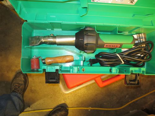 Leister Triac Heat Gun ST 141.228 Welder Hot Air Blower great condition in box