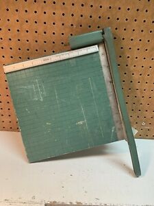 Premier 11&#034; Square Green Paper Cutting Board By Photo Materials Co. Model 10