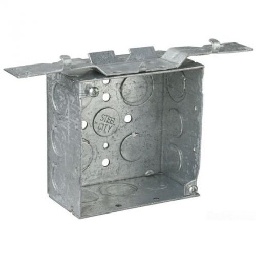 Square box 4&#034; 52171 v 1/2 - 3/4 thomas and betts outlet boxes 52171 v 1/2 - 3/4 for sale