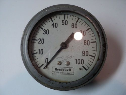 Vintage Honeywell Pressure Gauge. Nice condition.