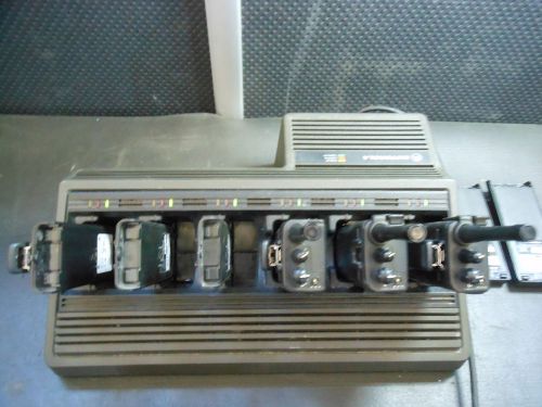 Motorola nntn1177 6 bank charger w/ 3 ht 1000 radios and 11 batteries for sale
