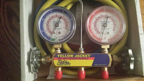 Yellow Jacket 41709 - With 60&#034; PLUS II™ standard fittings, bar/psi, R410A, °F