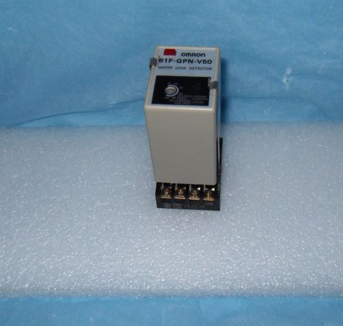 OMRON WATER LEAK DETECTOR 61F-GPN-V50 w/Socket PF113A 110VAC