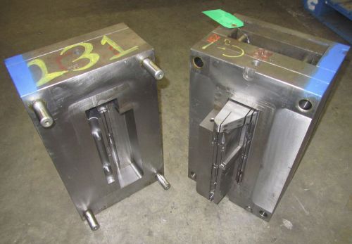 Plastic injection tooling steel mold die base has approx 6&#034; x 15&#034; pocket for sale