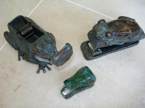 Maitland smith verdi patina brass and penshell frog motif desk accessory set (3) for sale