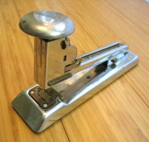 Vintage Ace Pilot 402 Stapler made USA Chrome NICE