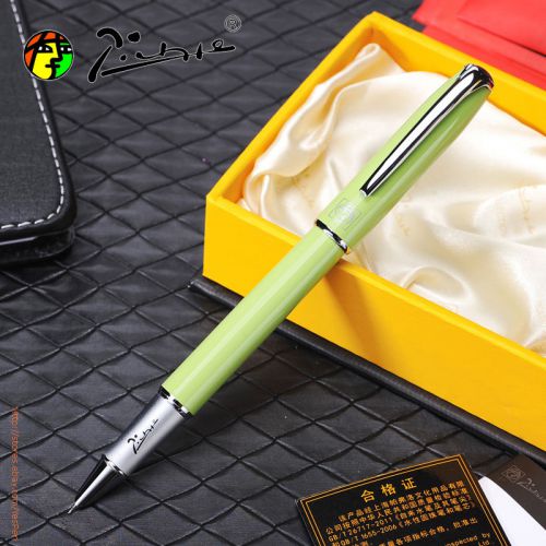Green Lacquered Picasso Fountain Pens 916 MALAGA Office Lady Pen Hooded Fine Nib