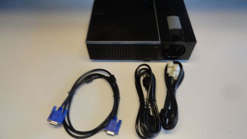 D13: Dell 1409X DLP Projector with Power Cord and Cables 2612 Lamp Hours