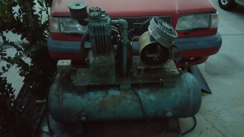 Quincy 212 compressor 30 gal no motor