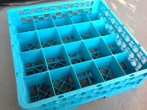 Pre owned CARLISLE OPTICLEAN RC20 20 compartment cup rack